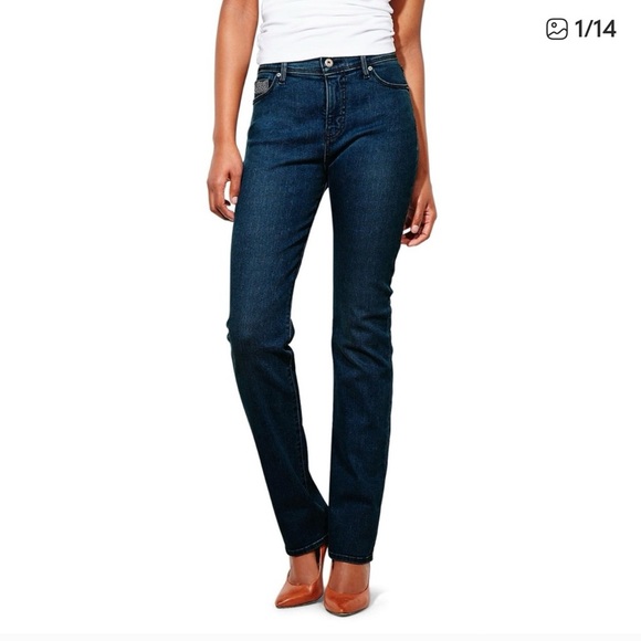 Levi's 512 Perfectly Slimming Straight Dark Wash Hi-rise (10.5”) Blue Jeans S/6. - Picture 1 of 13